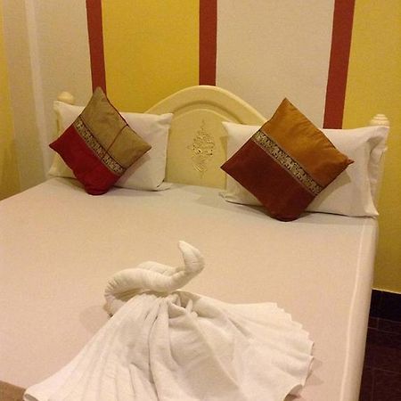 Chang Hotel Чиангмай Екстериор снимка